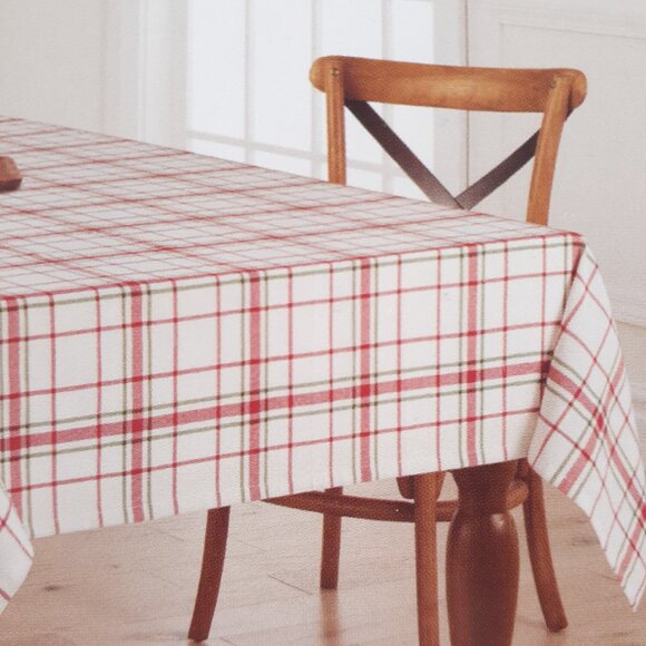 Holiday Fabric Tablecloth 60x84 Christmas Plaid Red Green